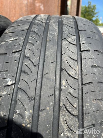 Roadstone Classe Premiere CP672 235/50 R18