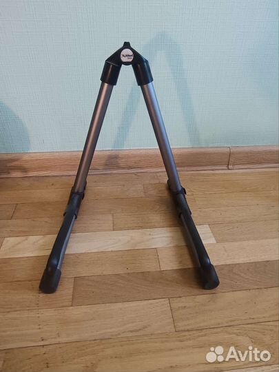 Стойка для инструментов (гитара, укулеле, басс)