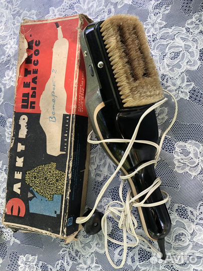 Электрощетка-пылесос Ветерок-2 1970г