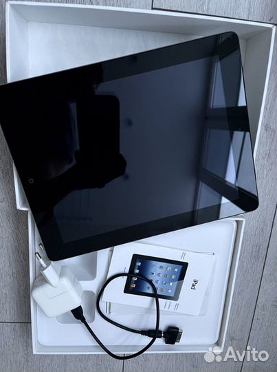 Apple iPad 2 32gb wi-fi + Cellular