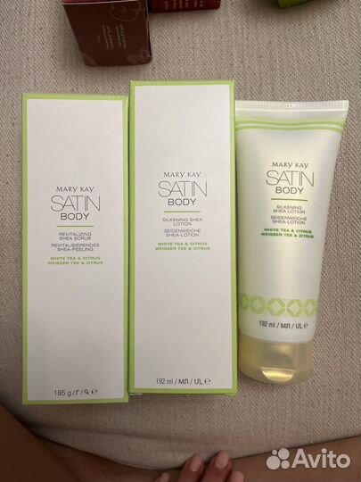 Satin body Mary Kay набор скраб и лосьон