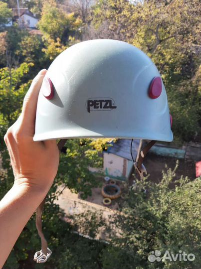 Каска для альпинизма и скалолазания