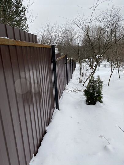 Дача 20 м² на участке 10 сот.