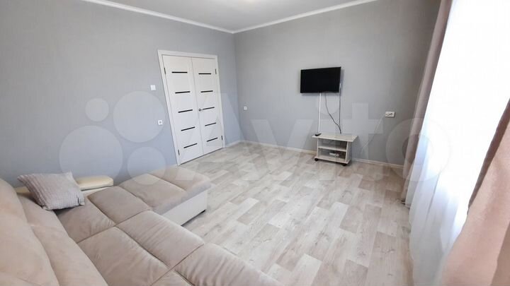 2-к. квартира, 60 м², 7/10 эт.
