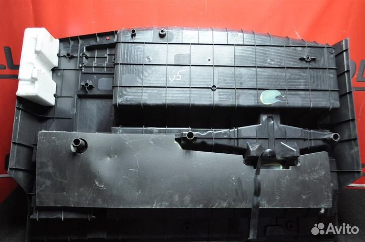 Ящик под инструменты mitsubishi Outlander GG2W