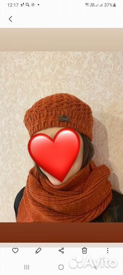 Шапка женская вязаная