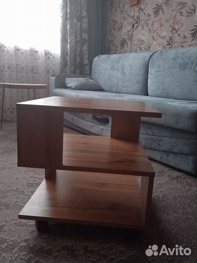 Журнальный столик