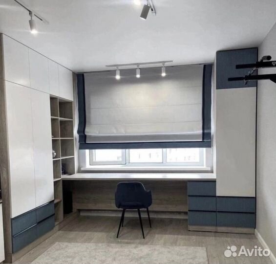 Рабочая зона у окна