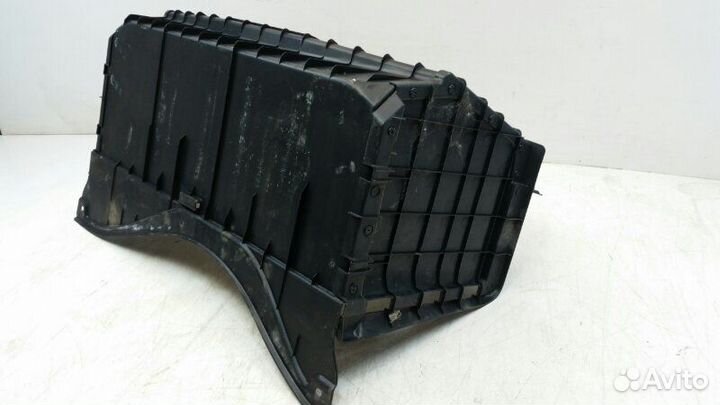 Обшивка багажника Toyota Mark Ii GX110 1GFE 2000