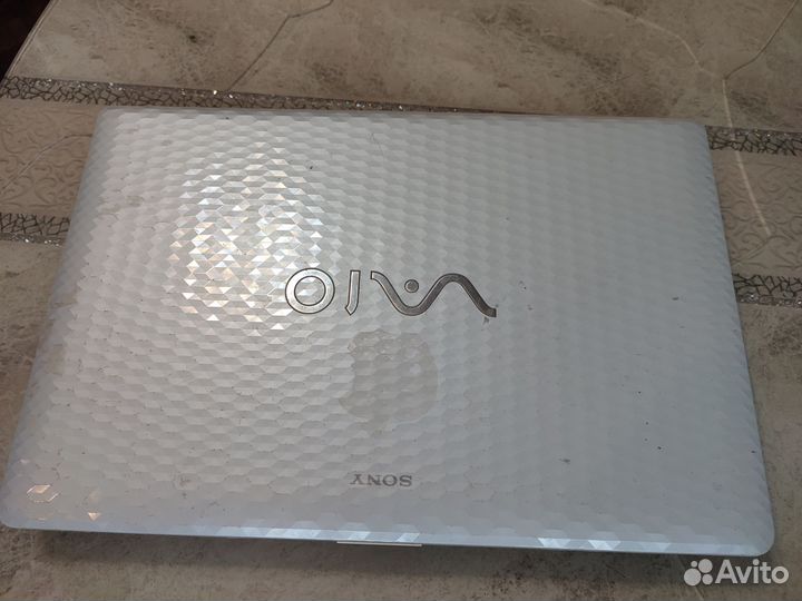 Ноутбук sony vaio i3
