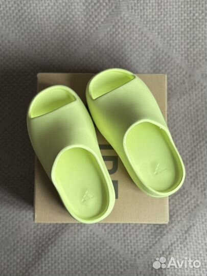 Yeezy slide green glow 13k