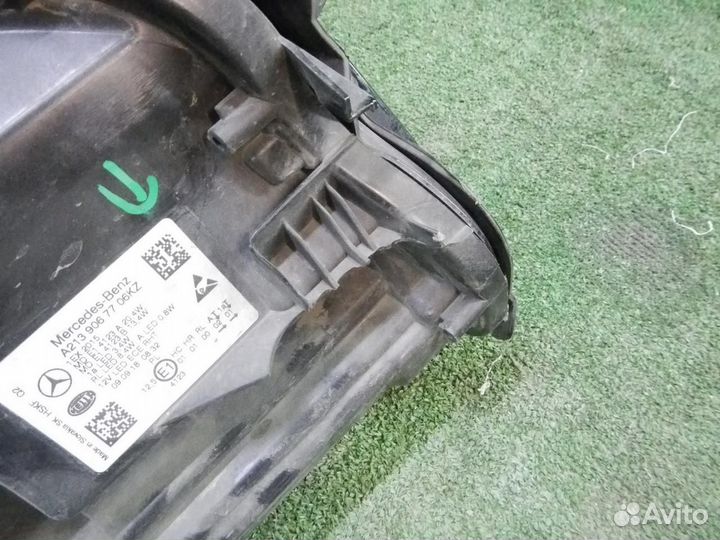 Фара левая Mercedes-Benz E-Class