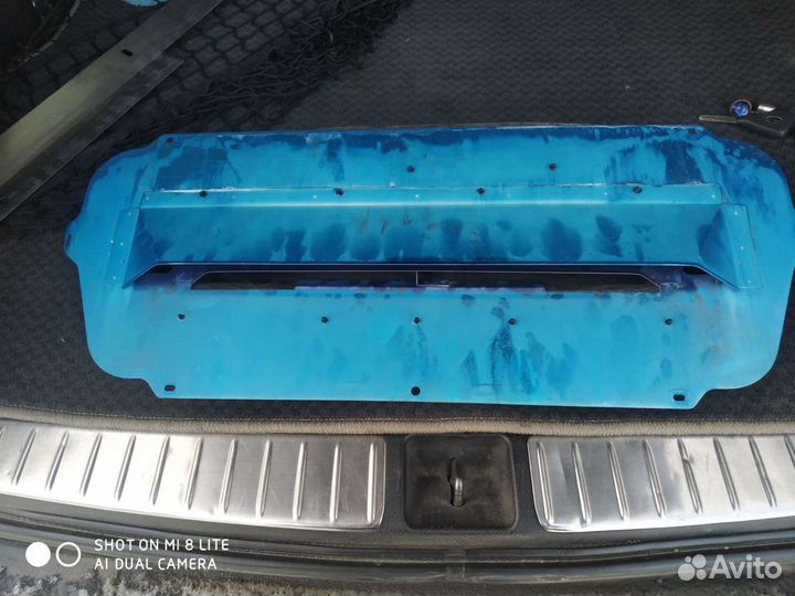 Направляющая интеркулера на Subaru Legacy