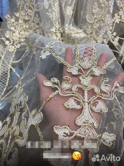 Тюль и бархат с вышивкой компаньоны