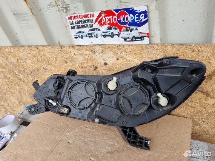 Фара передняя правая Chevrolet Trax 2016