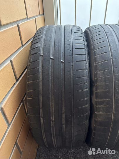 Michelin Pilot Sport 4 SUV 235/55 R19 105Y