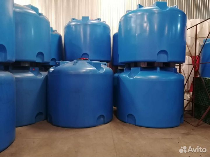 Емкость пластиковая для аграриев