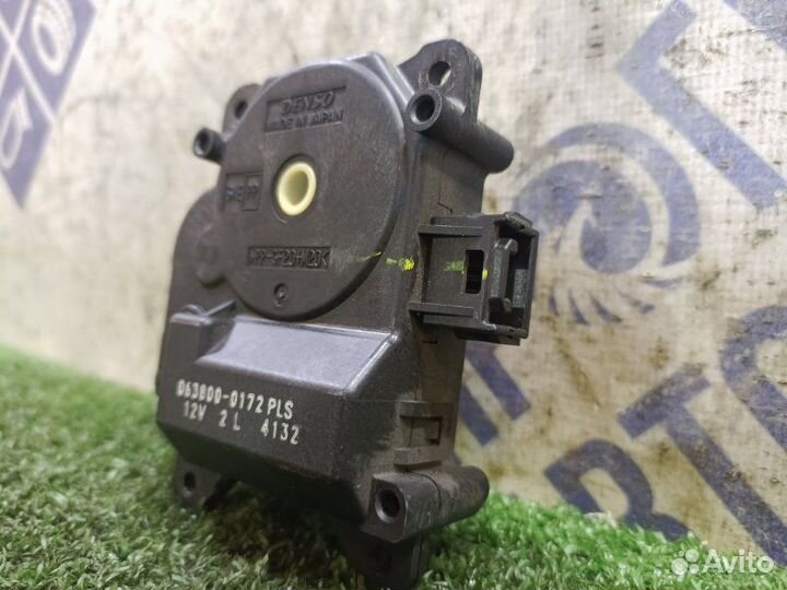 Сервопривод заслонки печки Toyota Mark X седан 2.5