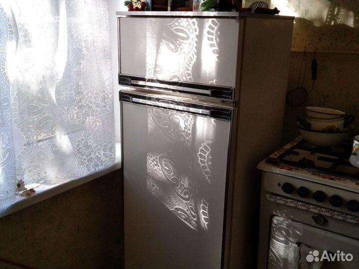 Холодильник на запчасти