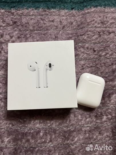Беспроводные наушники apple airpods