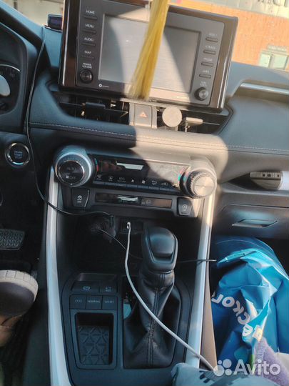 Toyota RAV4 2.5 AT, 2021, 22 000 км