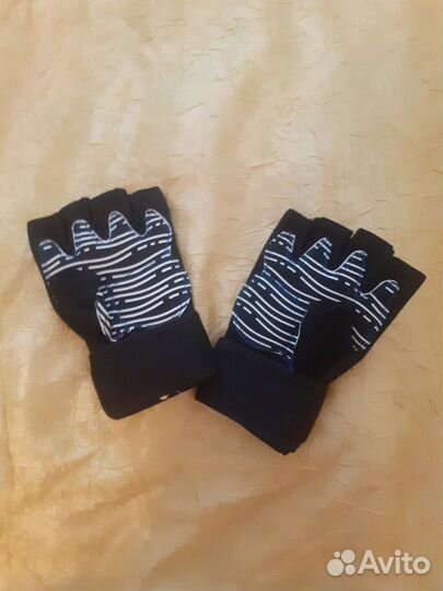 Перчатки для фитнеса