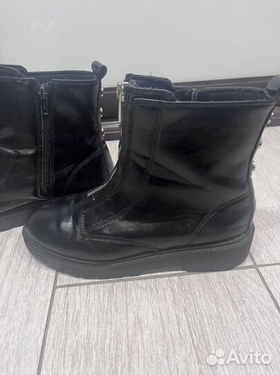 Ботинки Zara для девочки 35 размер