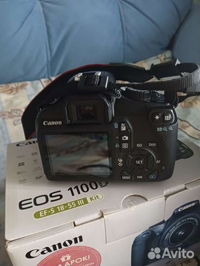 Зеркальный фотоаппарат