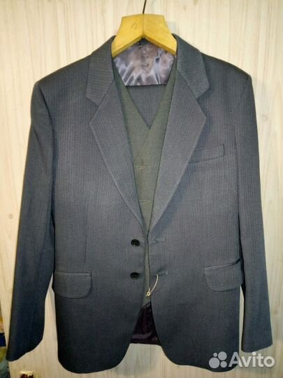 Костюм новый в школу