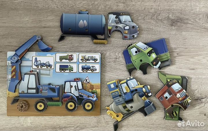 Книга для малышей Про космонавтов