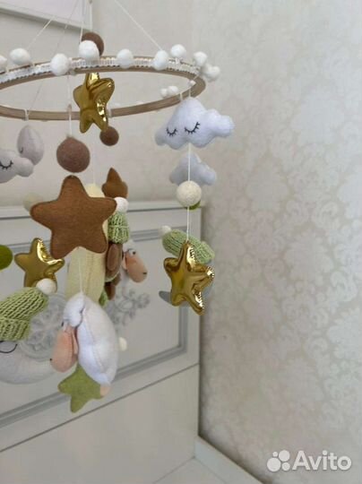 Мобиль в кроватку музыкальный колыбельная