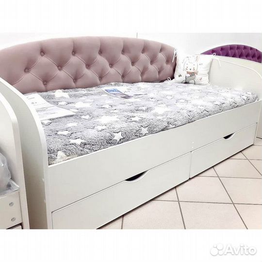 Кровать лдсп велюр с ящиками для малыша
