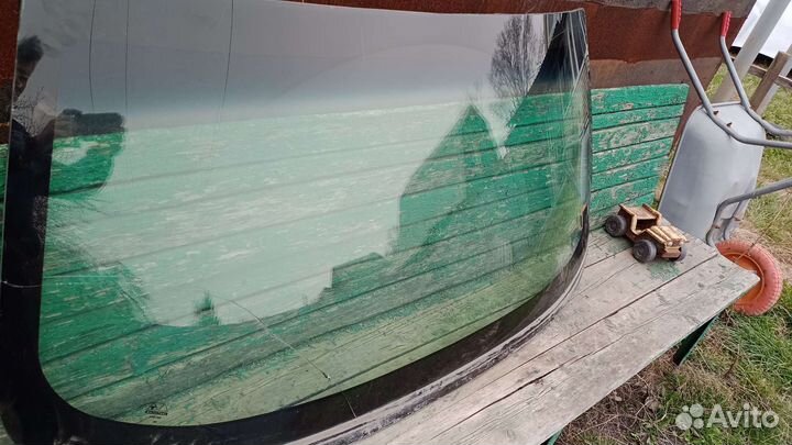 Бронированное лобовое стекло