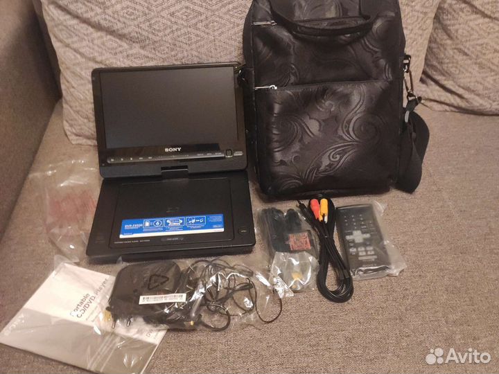 Портативный видеопроигрыватель sony DVP-FX930