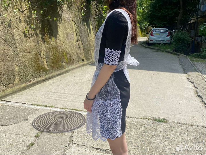 Платье с фартуком на последний звонок