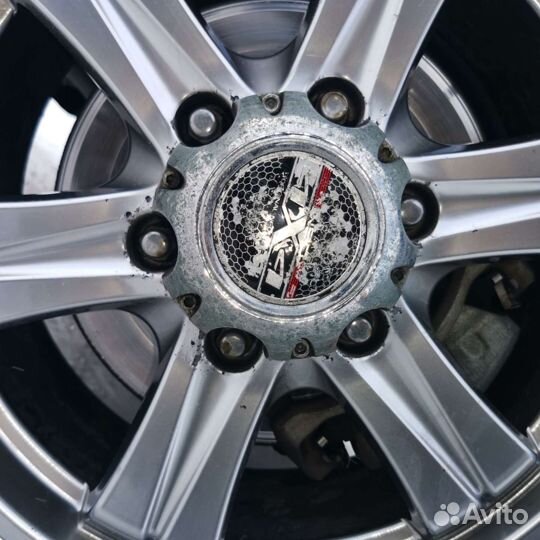 Bridgestone Blizzak DM-V1 23.5/70 R17