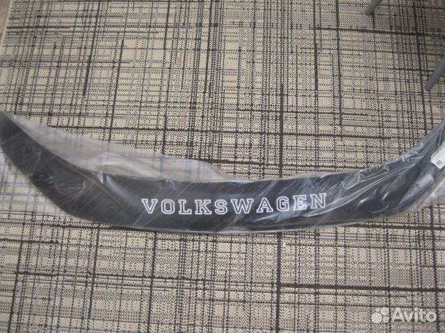 Дефлектор капота