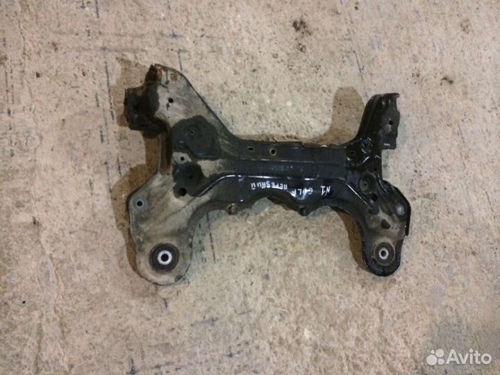 Подрамник передний VW Golf 4 1.6 AKL