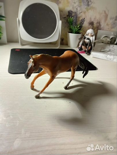 Лошади фигурки