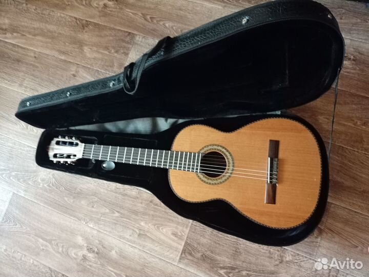 Мастеровая классическая гитара