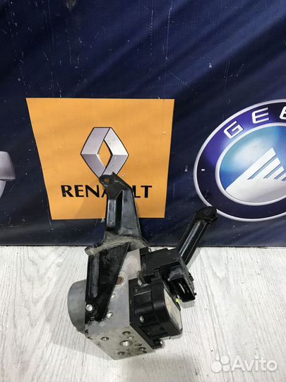 Блок abs абс Toyota corolla 120