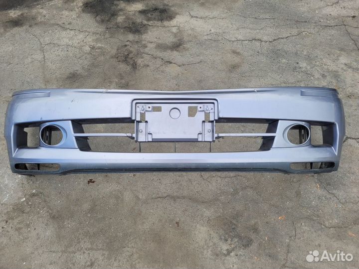 Бампер передний на Nissan Gloria Y34