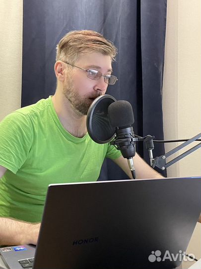 Озвучка закадрового текста для видео