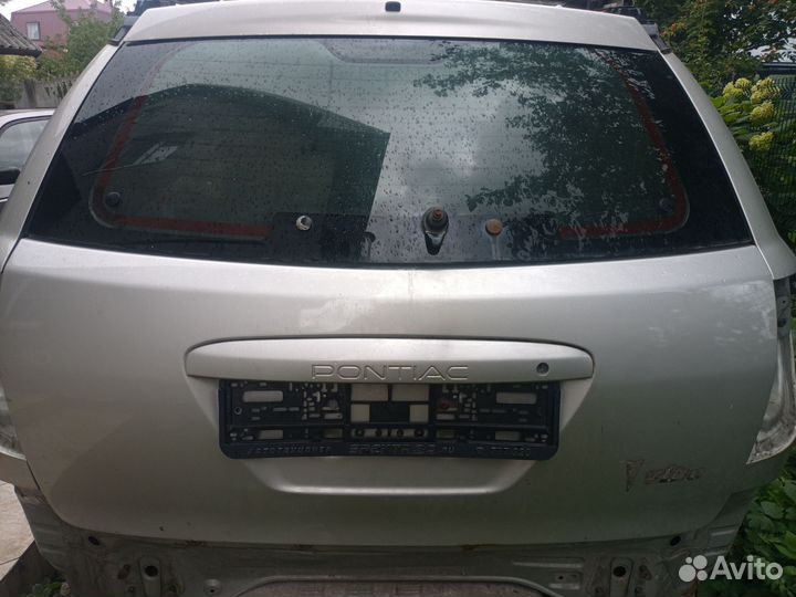 Крышка багажника задания дверь pantiac vibe