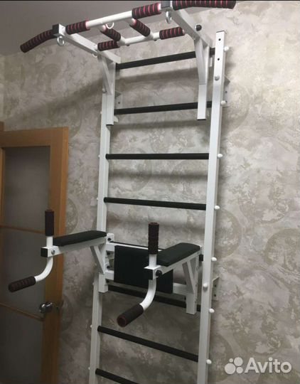 Шведская стенка с турником и брусьями