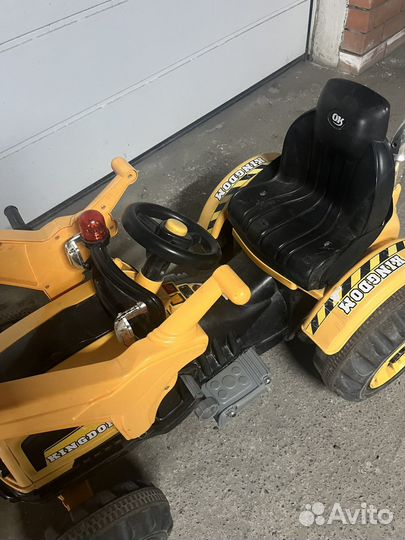 Детский электромобиль трактор