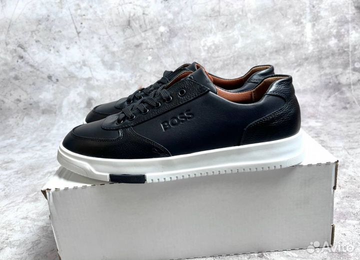 Кроссовки Boss надежные