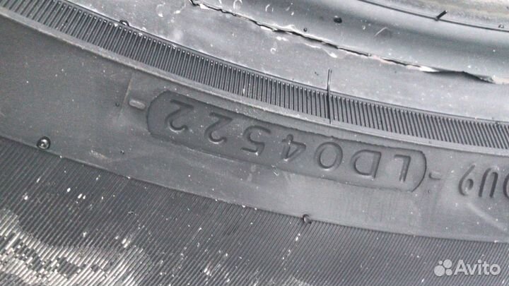 Yokohama Advan Sport V107D 325/40 R22 и 285/45 R22 114Y