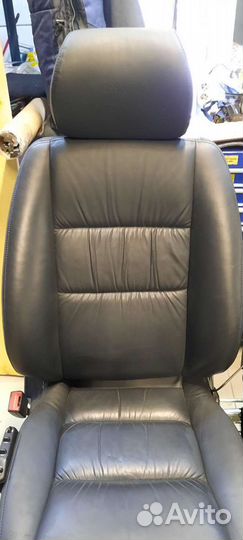 Передние кожаные кресла designo на мерседес G5.5