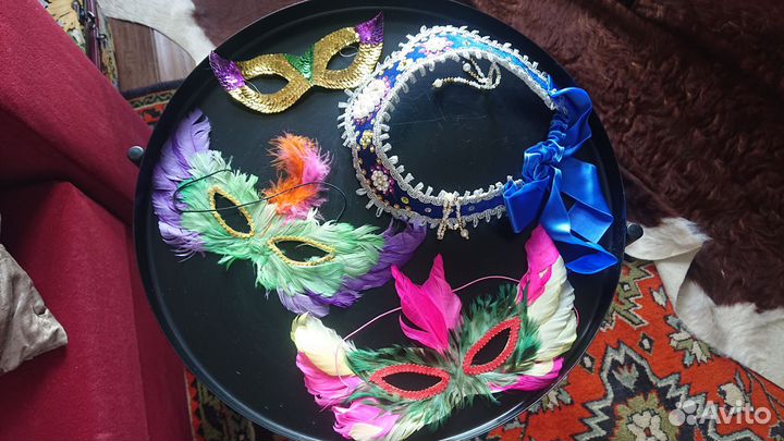 Маски карнавальные и кокошник